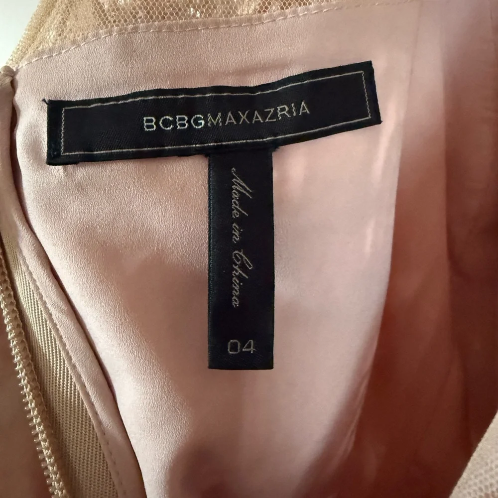 Embroidered blush pink dress with tulle skirt, excellent condition. - Picture 4 of 4